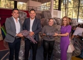 Entrega DIF apoyos por temporada invernal