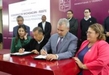 Tendrán 5 mil maestros pensionados de Michoacán, atención integral en Salud, tras firma con el ISSSTE