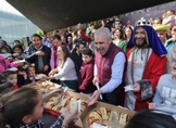 Festeja Bedolla, Día de Reyes con niños michoacanos