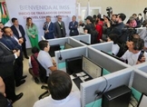 Llegan primeros trabajadores del IMSS a Morelia, Bedolla les da la bienvenida