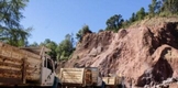 Cumple alcalde de Pátzcuaro, Julio Arreola con el revestimiento de caminos en zona rural