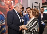 Visita Bedolla el pabellón Michoacán en el Tianguis Turístico de México