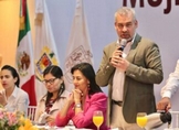 Histórico, la rectoría de la educación en Michoacán está en las mujeres: Bedolla