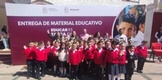 Entrega SEE lentes y material escolar a 41 planteles