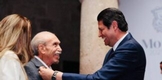 Alfonso Martínez entrega presea “Generalísimo Morelos” a dos morelianos brillantes