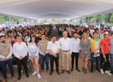 Entrega Bedolla tarjetas del Banco del Bienestar a beneficiarios de Jóvenes Construyendo el Futuro