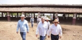 Bedolla y Cuauhtémoc Cárdenas visitan rancho ganadero de Tipítaro
