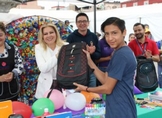 Gobierno de Morelia entrega 65 kits escolares a estudiantes