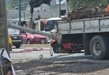 Poste dañado por choque colapsa y aplasta auto al poniente de Morelia, muere conductor