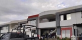 SUJETO INCENDIA PUERTA DE DOMICILIO EN LOMAS DEL MAYORAL, MORELIA