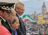 Bedolla y miles de michoacanos disfrutaron del Desfile Cívico Militar, por 213 aniversario de la Independencia