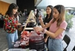 CONOCE EL TALENTO DE JÓVENES EMPRENDEDORAS EN ESTE BAZAR DEL FESTIVAL JALO