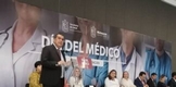 RECONOCEN A MÉDICOS EN SU DÍA; SON EL PILAR DE LA SALUD DE LOS MICHOACANOS