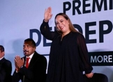 Grisel Tello entrega Premio Estatal del Deporte a Alfonso Aguilar Contreras