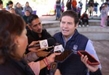 Compromete Alfonso Martínez, apoyo a comerciantes del mercado San Juan, tras incendio