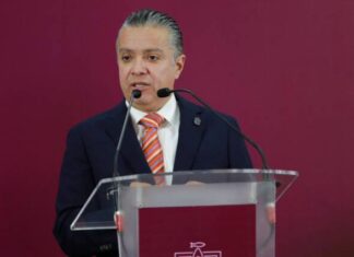 BENEFICIADOS CON DESCUENTO EN PAGO DE REFRENDO 45 MIL USUARIOS: LUIS NAVARRO
