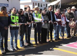 INAUGURA BEDOLLA CARRETERA EN BENEFICIO DE ARTESANOS DE CUANAJO Y TUPÁTARO