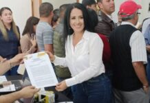 SE REGISTRA LUCILA MARTÍNEZ COMO ASPIRANTE A PRECANDIDATA POR MORELIA 16