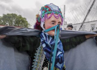Niño kúrpite, heredero de danza purépecha con 5 siglos de historia
