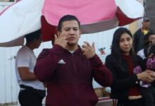 Víctor Zurita se reúne con morelianos de Prados Verdes, Lago 1 y 2