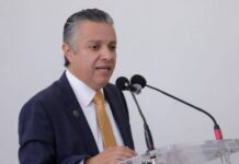 Mañana, último día para descuento en pago de refrendo vehicular: Luis Navarro