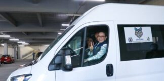 EQUIPAN A LA UMSNH CON SIETE CAMIONETAS QUE MEJORARÁN LA MOVILIDAD DE LAS Y LOS NICOLAITAS