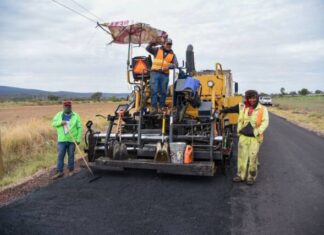 REHABILITACIÓN DE CAMINO TANHUATO-YURÉCUARO-ECUANDUREO, CON 55 % DE AVANCE: SCOP