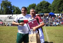 Gran fiesta futbolera en partido de Leyendas en Uruapan