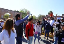 Celebra Alfonso Martínez el Festival del Torito de Petate