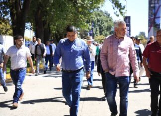 Nacho Campos y Alfredo Ramírez entregan rehabilitación de la avenida San Francisco