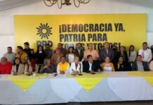 Denuncian perredistas, irregularidades en Consejo del Partido