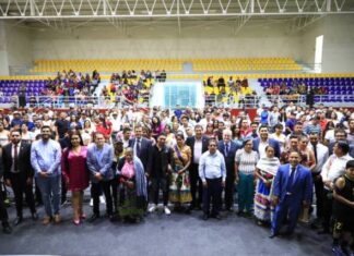 Acompaña Nacho Campos a 150 parejas que se unieron en matrimonio civil