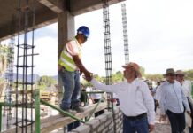 Supervisa Bedolla construcción del Centro de Salud Mental y Adicciones en Huetamo