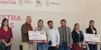 ENTREGAN TARJETAS LEEN A ESCUELAS DE MORELIA; PROGRAMA HA BENEFICIADO A MÁS DE 2 MIL PLANTELES EN EL ESTADO