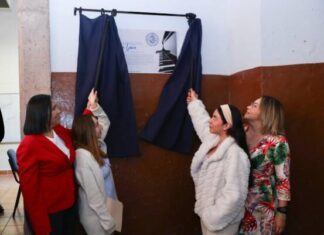 UMSNH reconoce contribución de la compositora Guadalupe Olmedo; develan placa en su honor