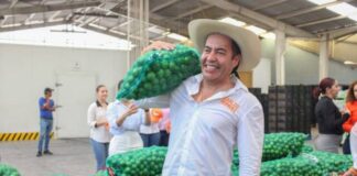 Se reúne Carlos Herrera con limoneros de Apatzingán