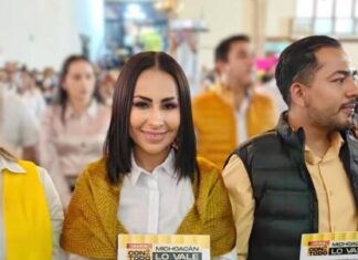 Gloria Tapia, recibe constancia por PRI y PRD como precandidata a la diputación del Distrito de Zitácuaro