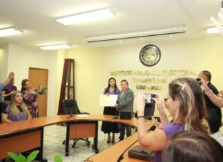 ENTREGA ARACELI SAUCEDO POSICIONAMIENTO SOBRE EL 8M ANTE EL INE