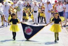 NIÑAS, NIÑOS Y DOCENTES RECIBEN LA PRIMAVERA CON ALEGRE DESFILE