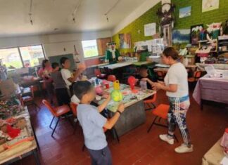 PROMOCIÓN DE VALORES, TRABAJO EN EQUIPO Y CREATIVIDAD, EN TALLERES DE PASCUA DEL DIF MICHOACÁN