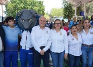 ESTUDIANTES DEL COBAEM CONOCEN OFERTA ACADÉMICA DE LA UMSNH CAMPUS ZAMORA