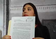 Diputadas suplentes priístas no pudieron tomar protesta en el congreso