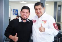 Nacho Campos dialoga con jóvenes sobre presente y futuro de Uruapan