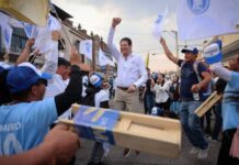 Vecinos de la Industrial reciben con alegría a Alfonso