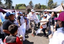 Líderes y comerciantes de tianguis, afianzan su apoyo a Alfonso
