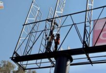 Retira Zoo de Morelia estructura de espectaculares