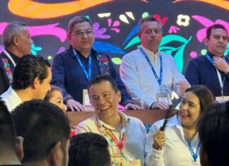 PABELLÓN DE MICHOACÁN ENAMORA AL TIANGUIS TURÍSTICO DE ACAPULCO
