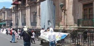 COMUNEROS DE ARANTEPACUA SE MANIFIESTAN EN MORELIA, A 7 AÑOS DE HECHOS QUE COSTARON LA VIDA DE CUATRO POBLADORES
