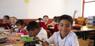 ESCUELAS PROMUEVEN LA SALUD MENTAL ENTRE LOS ESTUDIANTES