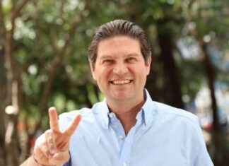 Agradece Alfonso Martínez a maestras y maestros por su aportación a la formación de una mejor sociedad